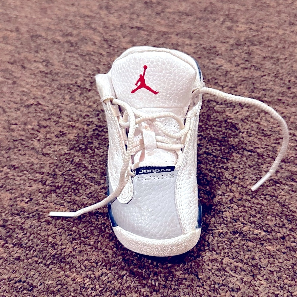 ONE SNEAKER ONLY for right foot - Nike Air